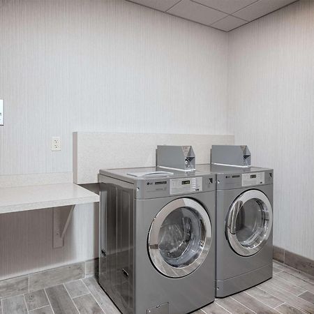 Hampton Inn Boston - Вестборо Екстер'єр фото