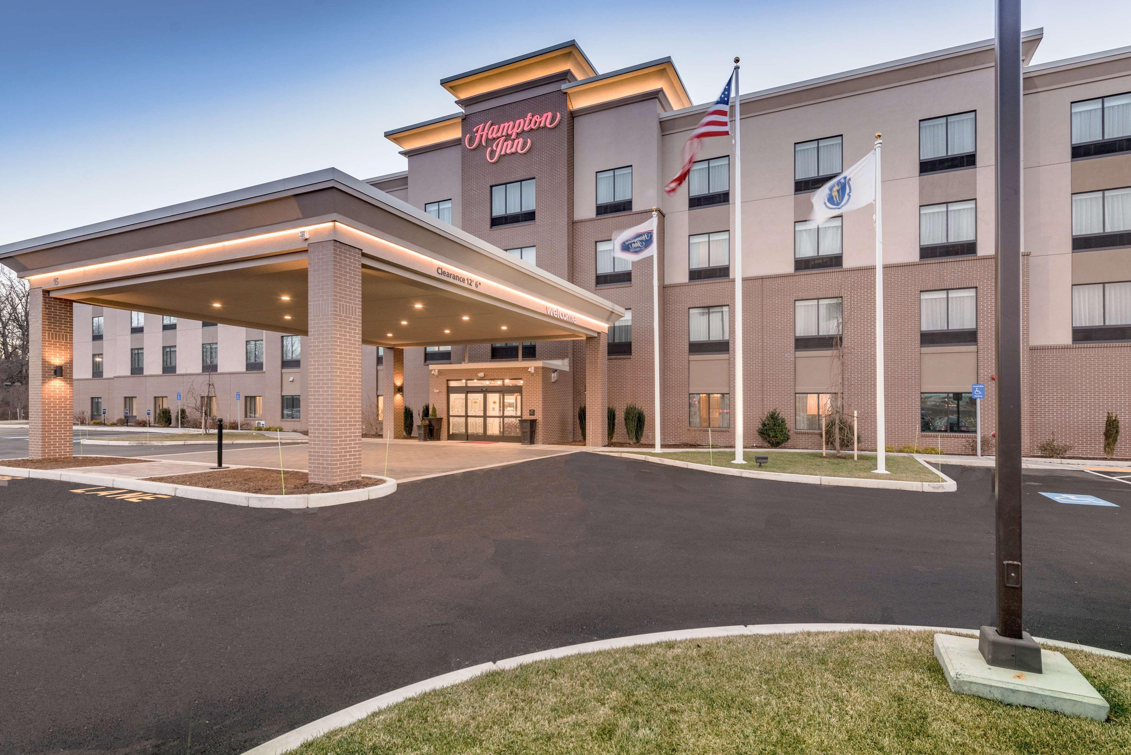 Hampton Inn Boston - Вестборо Екстер'єр фото