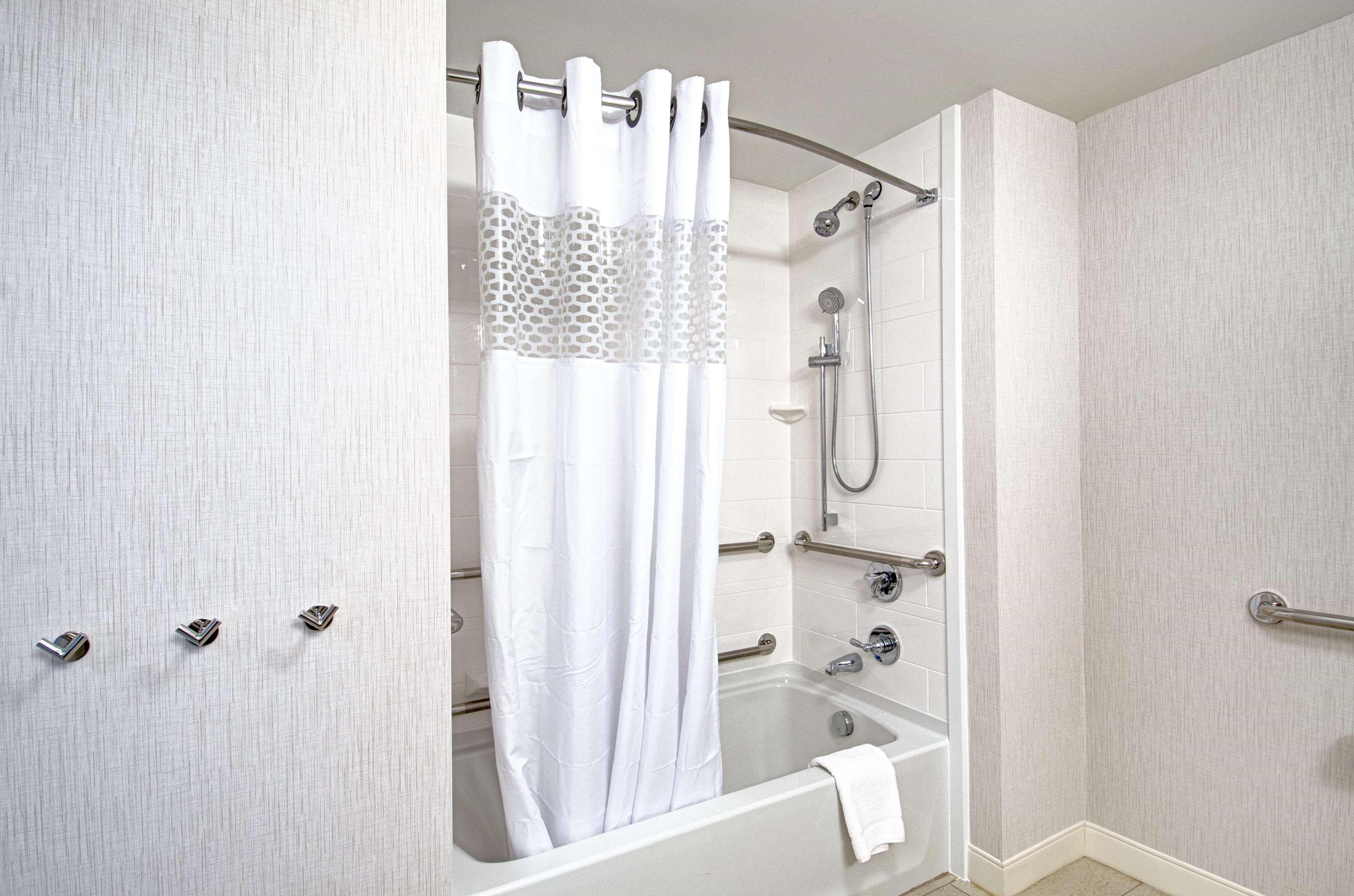 Hampton Inn Boston - Вестборо Екстер'єр фото