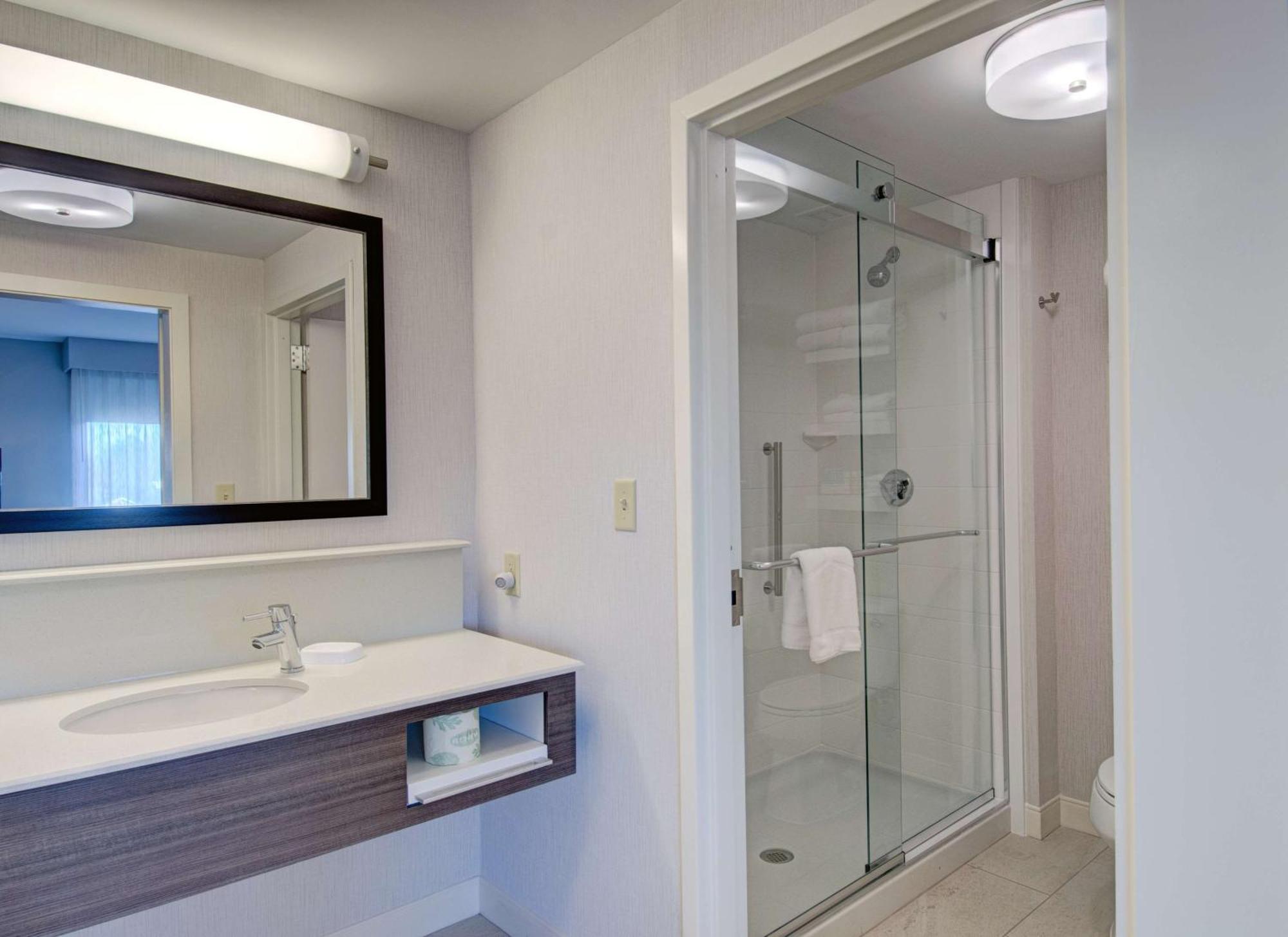 Hampton Inn Boston - Вестборо Екстер'єр фото