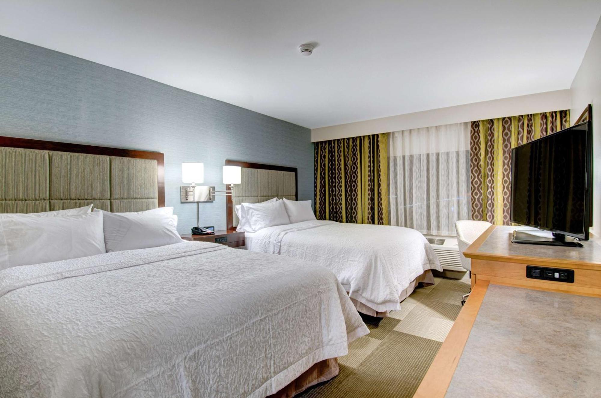 Hampton Inn Boston - Вестборо Екстер'єр фото