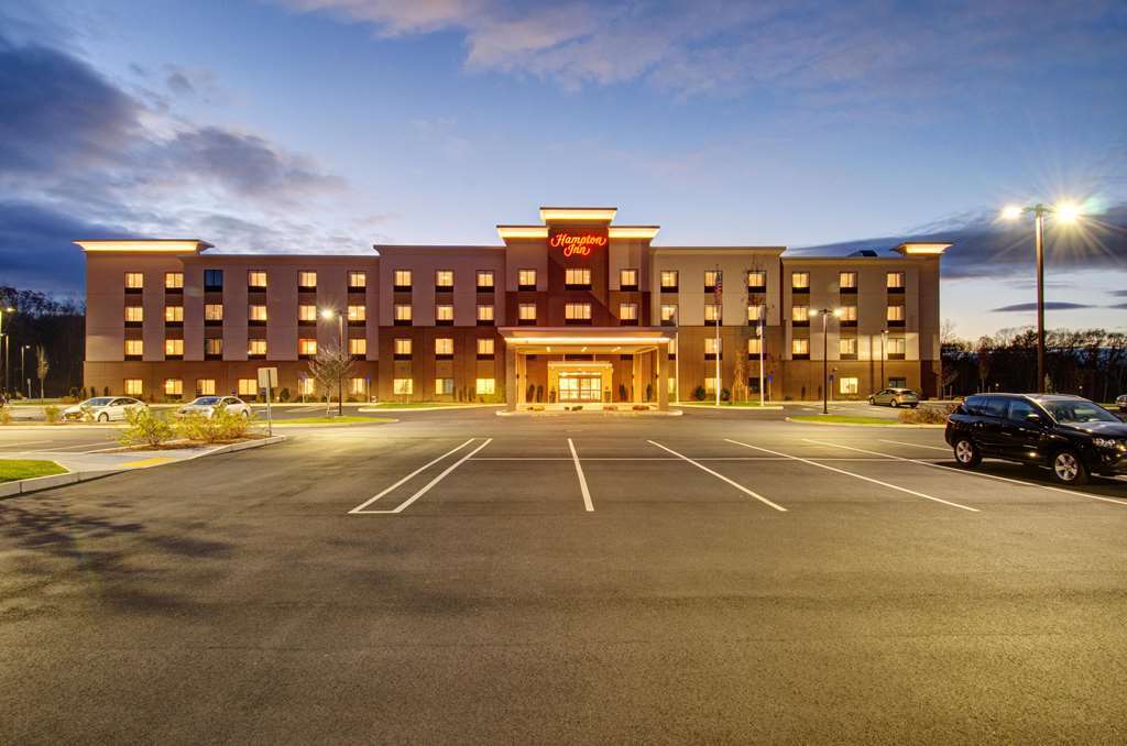 Hampton Inn Boston - Вестборо Екстер'єр фото