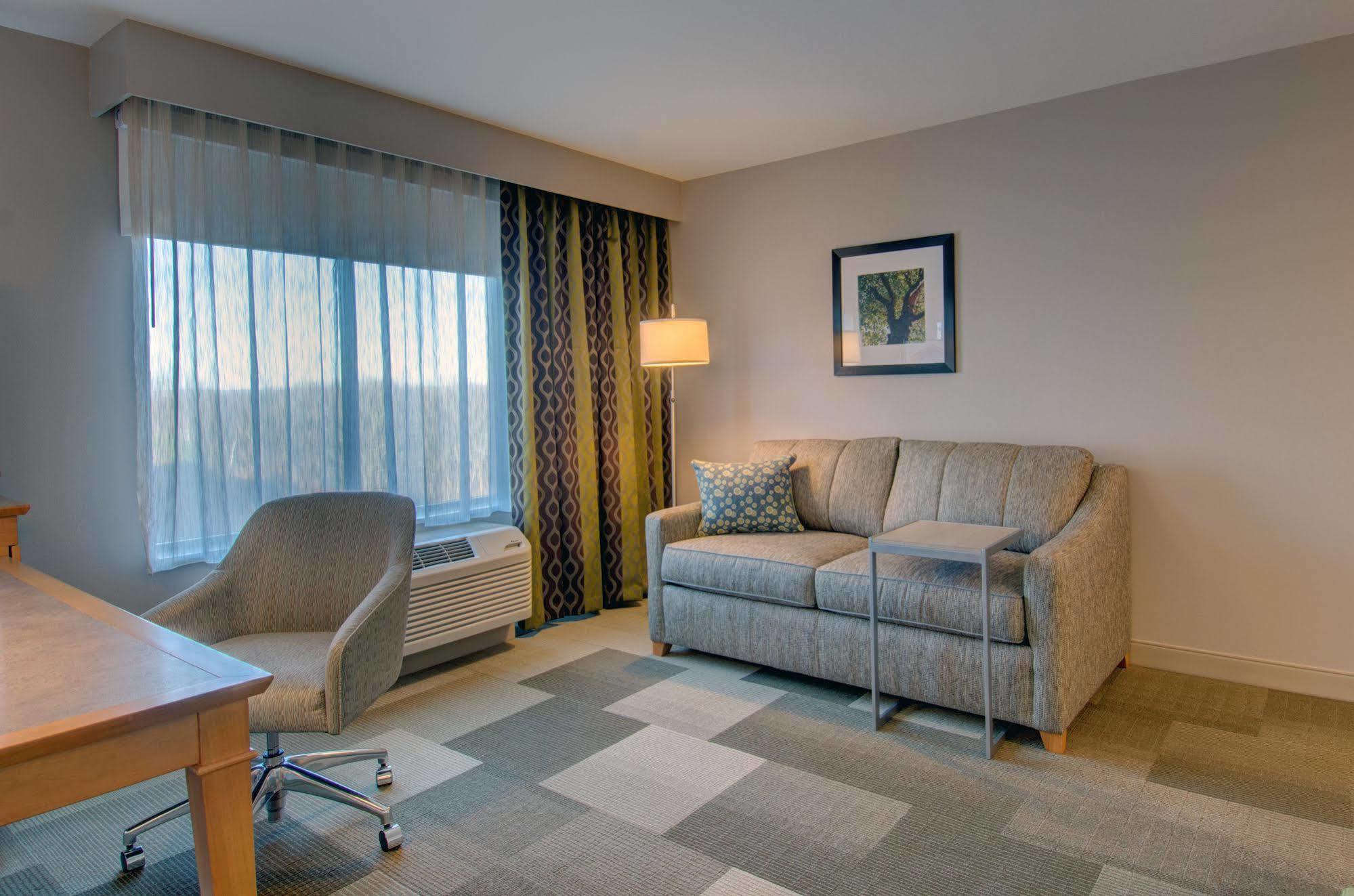 Hampton Inn Boston - Вестборо Екстер'єр фото